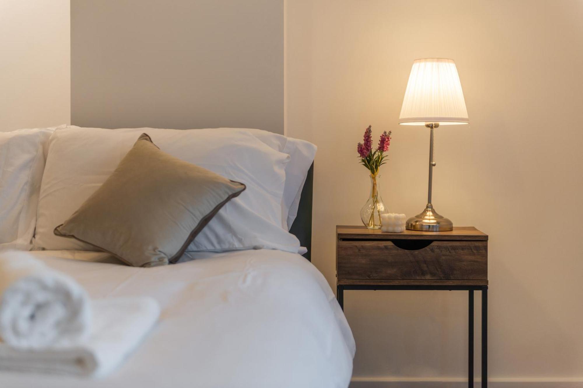 A Golden Haven Retreat In London Appartement Buitenkant foto